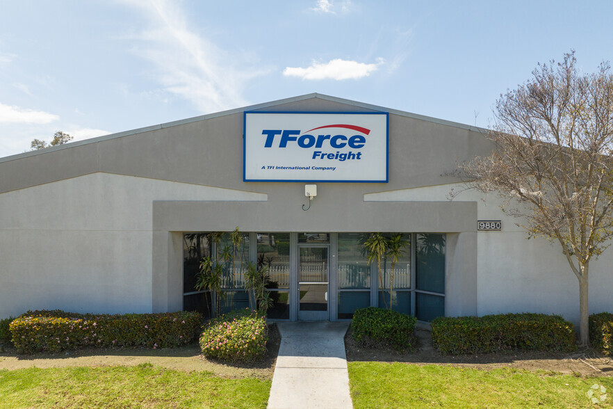 9880 Banana Ave, Fontana, CA for lease - Building Photo - Image 3 of 7