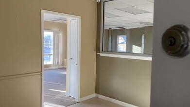 70 Forest Ave, Glen Cove, NY for lease - Commercial Listing Video 