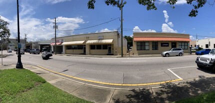 102 Garden St, Pensacola, FL for lease Building Photo- Image 2 of 4