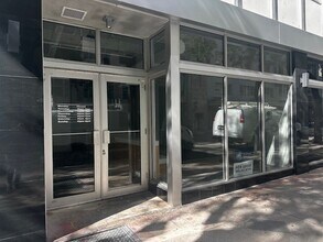 10 NE 1st Ave, Miami, FL for lease Building Photo- Image 2 of 4