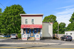 9 Bridge St, Danvers MA - Convenience Store