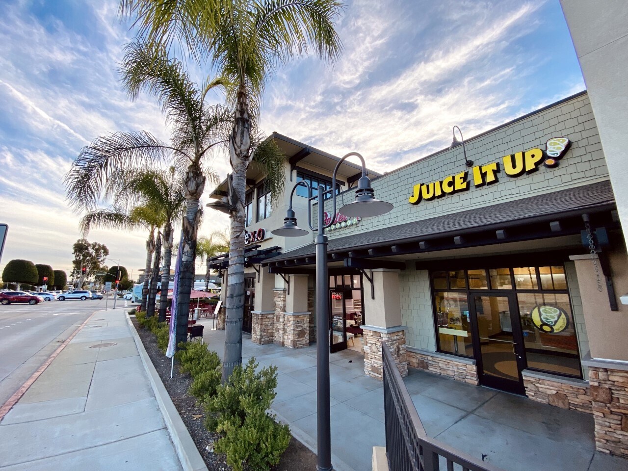 541-555 S Grand Ave, Glendora, CA for sale Building Photo- Image 1 of 1