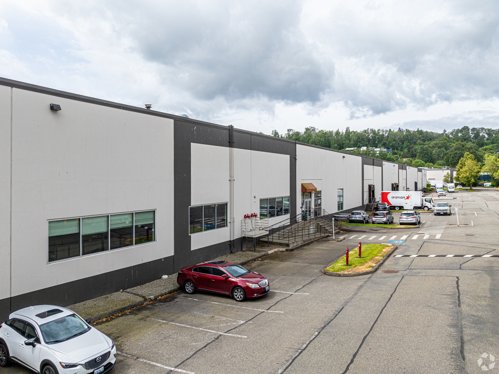 3333 S 120th Pl, Tukwila, WA for lease Building Photo- Image 1 of 11