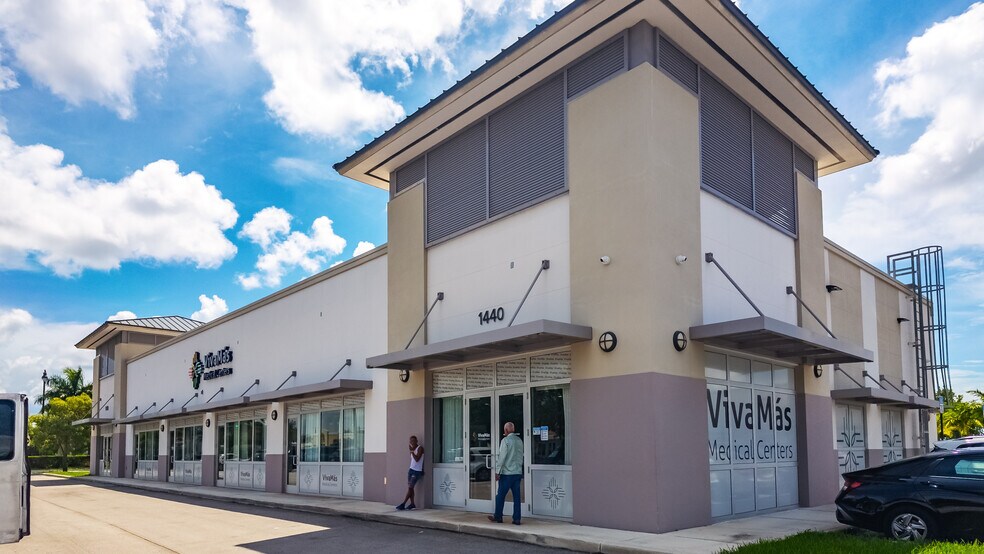 1400-1420 NE 8th St, Homestead, FL for sale - Building Photo - Image 3 of 3