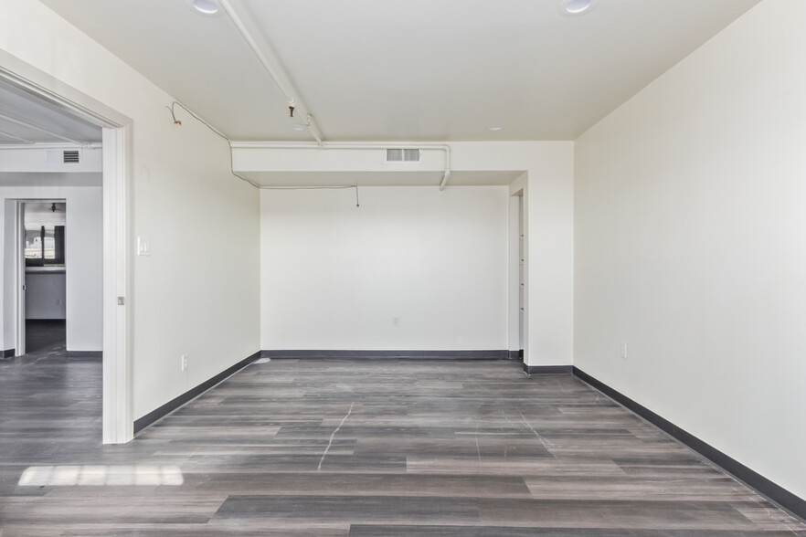 1614-1618 E Jackson St, Phoenix, AZ for lease - Interior Photo - Image 3 of 50