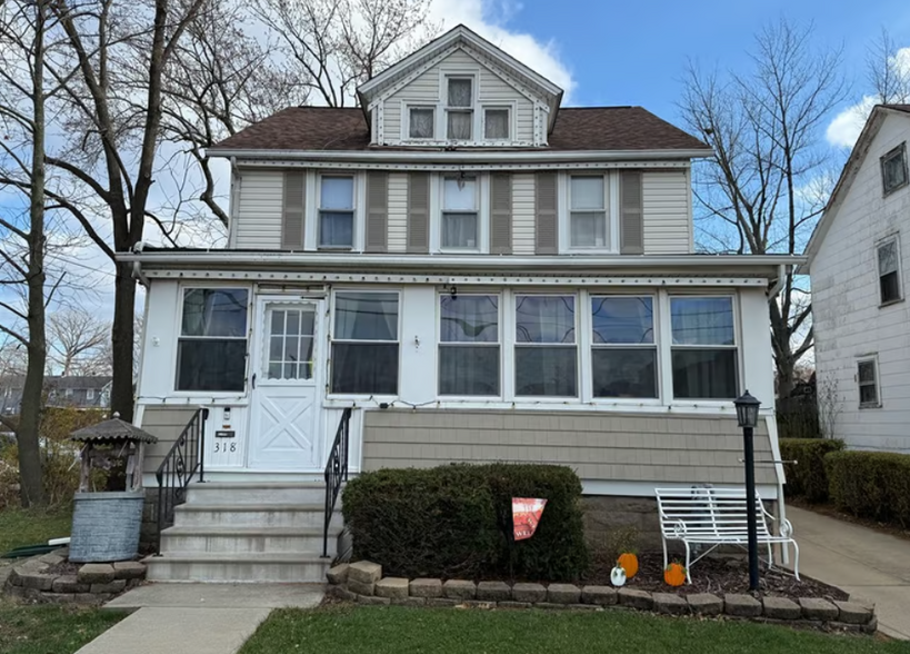 318 Prospect St, Elyria, OH for sale - Primary Photo - Image 1 of 1