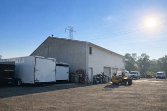 1613 Reed Rd, Pennington, NJ for lease Interior Photo- Image 2 of 5