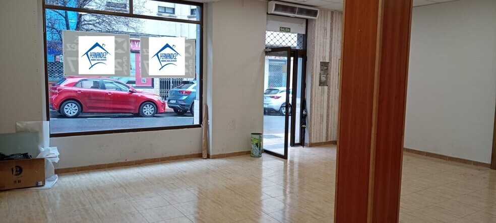 Retail in Cáceres, Cáceres for lease - Building Photo - Image 1 of 8