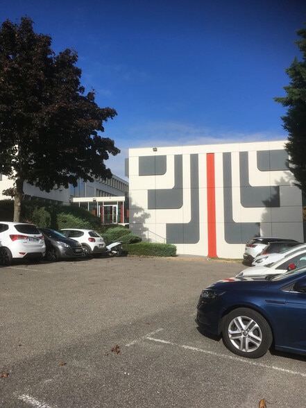 42 Chemin Du Moulin Carron, Écully for sale - Building Photo - Image 1 of 8