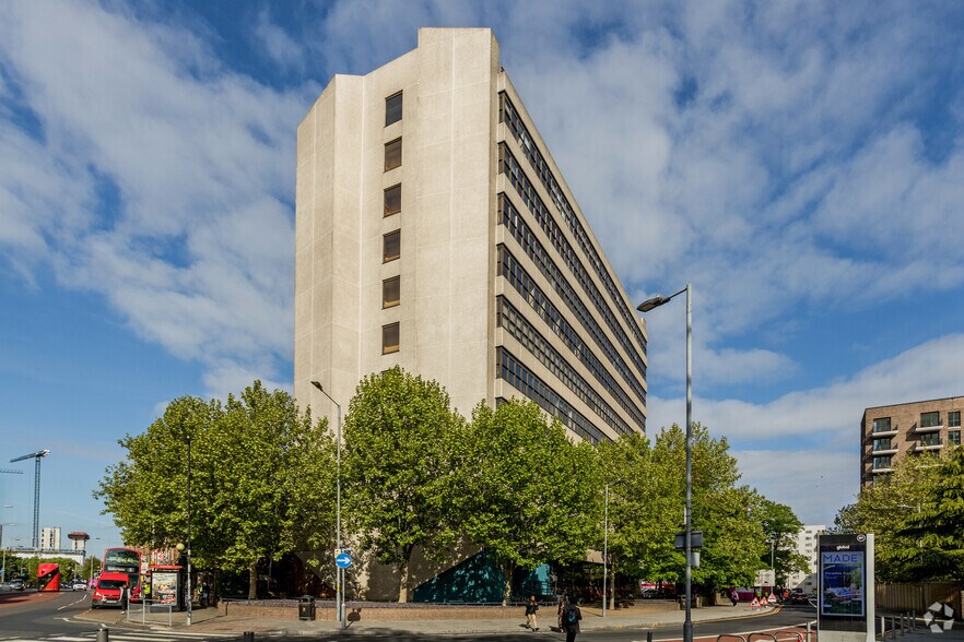1 Linton Rd, Barking for lease - Building Photo - Image 3 of 20