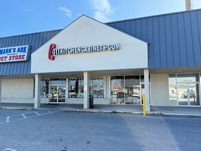 4550-4644 Lake Worth Rd, Green Acres, FL for lease Building Photo- Image 2 of 8