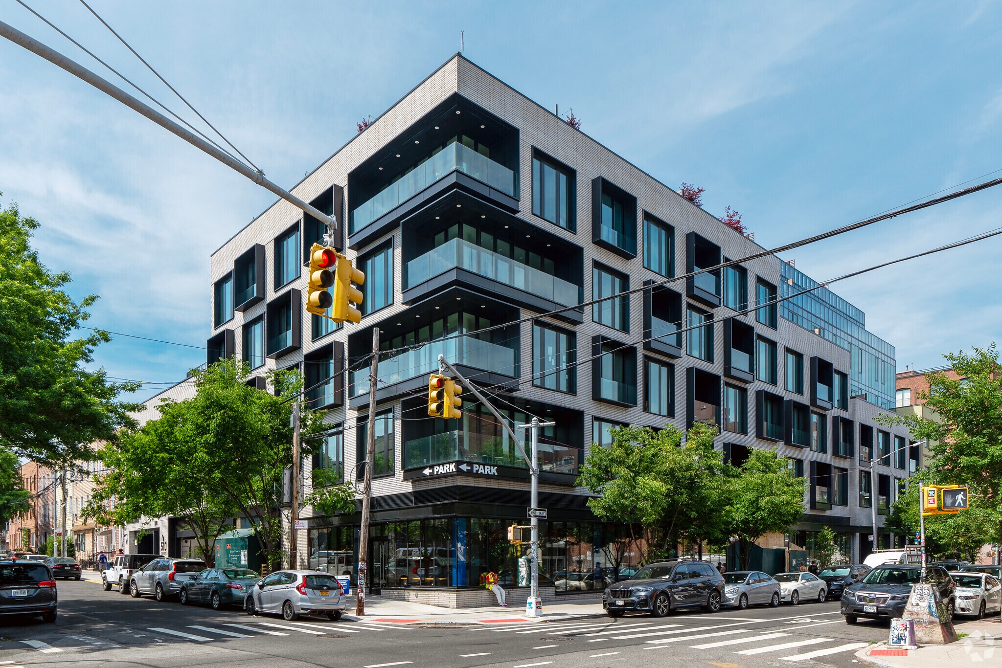 510 Driggs Ave, Brooklyn, NY for sale Primary Photo- Image 1 of 1