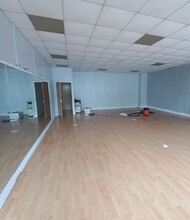 Wantz Rd, Dagenham for lease Interior Photo- Image 2 of 2