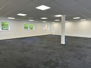 Royds Hall Rd, Leeds for lease Interior Photo- Image 2 of 6