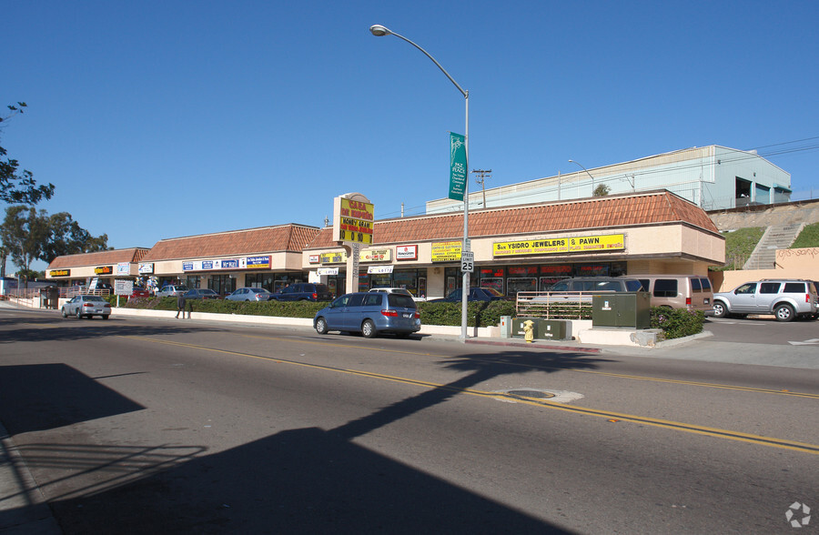 501 E San Ysidro Blvd, San Ysidro, CA for lease - Building Photo - Image 2 of 11