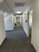 28200 Hwy 189, Lake Arrowhead, CA for lease Interior Photo- Image 2 of 5