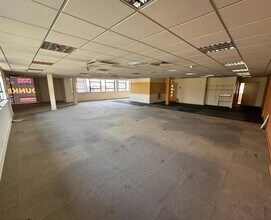 3 Broughton Ln, Sheffield for lease Interior Photo- Image 2 of 3