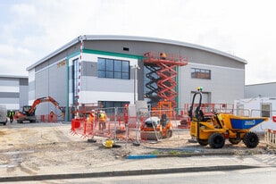 Phase II Prologis Park Beddington - Warehouse