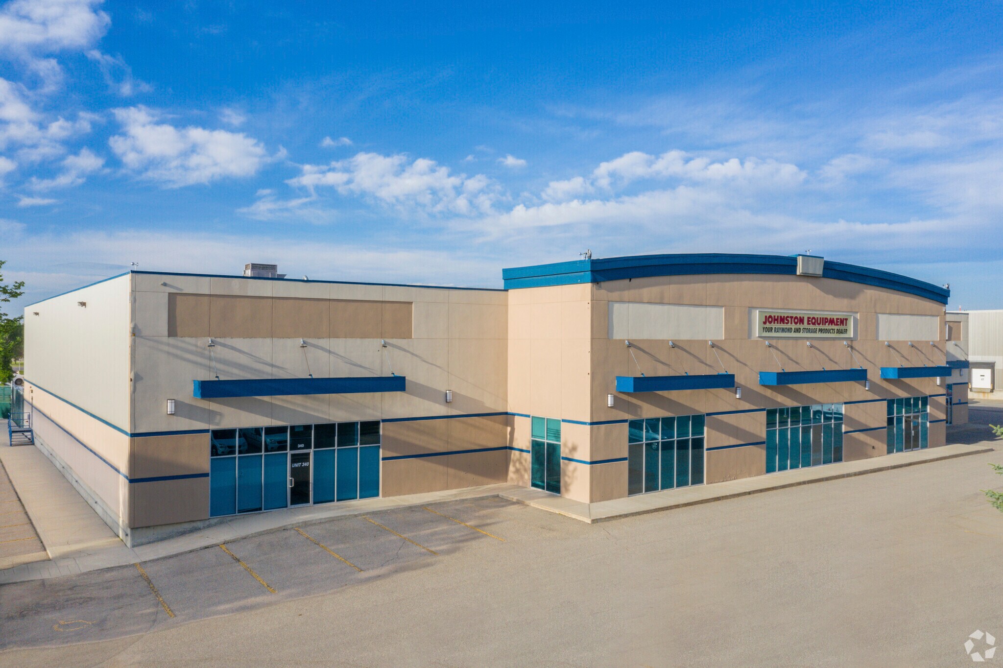 2880 45 Av SE, Calgary, AB for lease Primary Photo- Image 1 of 5