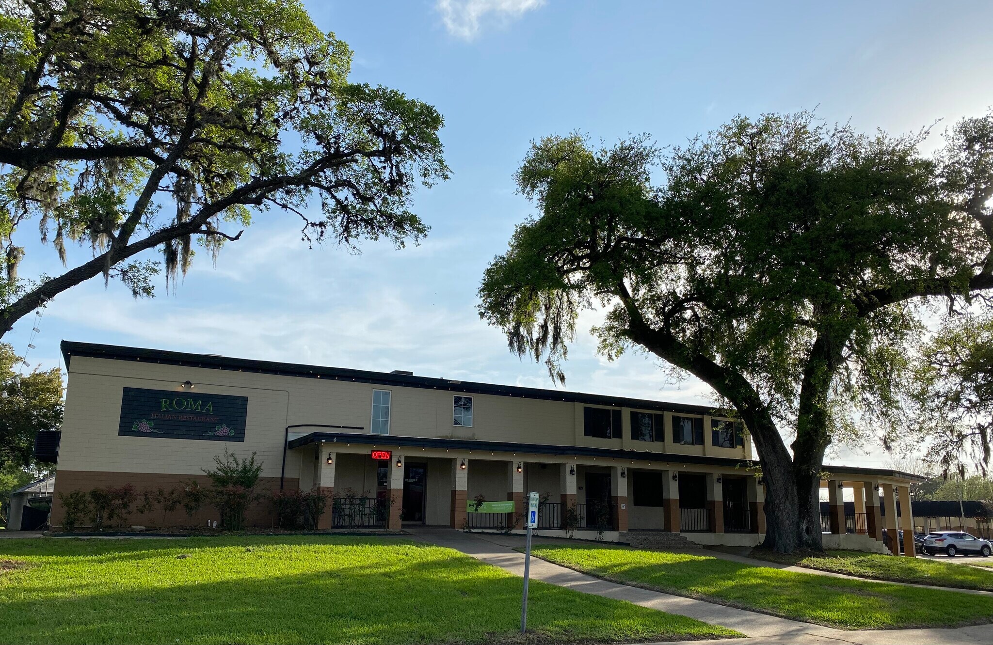 3 Circle Way St, Lake Jackson, TX for sale Building Photo- Image 1 of 1