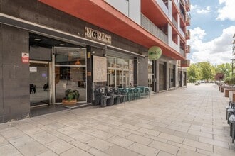 Retail in Valls, Tarragona for lease Interior Photo- Image 1 of 45