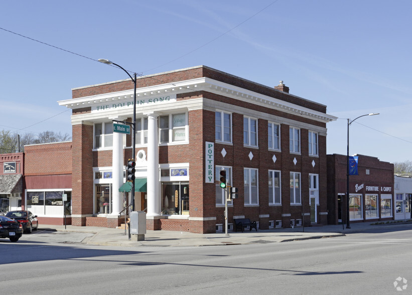 102 Elm St, Gardner, KS for sale - Primary Photo - Image 1 of 4