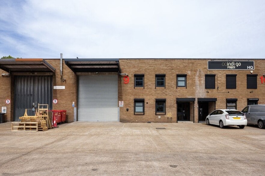 Thomas Rd, London for lease - Building Photo - Image 1 of 20