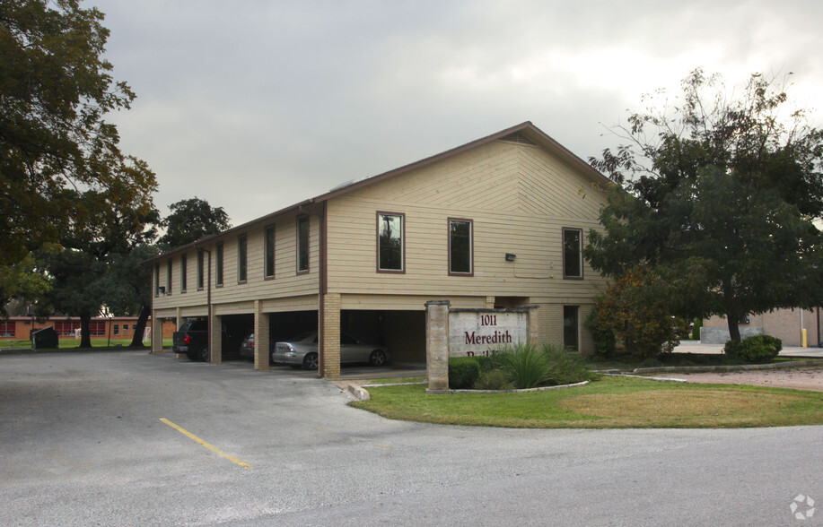 1011 Meredith Dr, Austin, TX for lease - Building Photo - Image 1 of 10