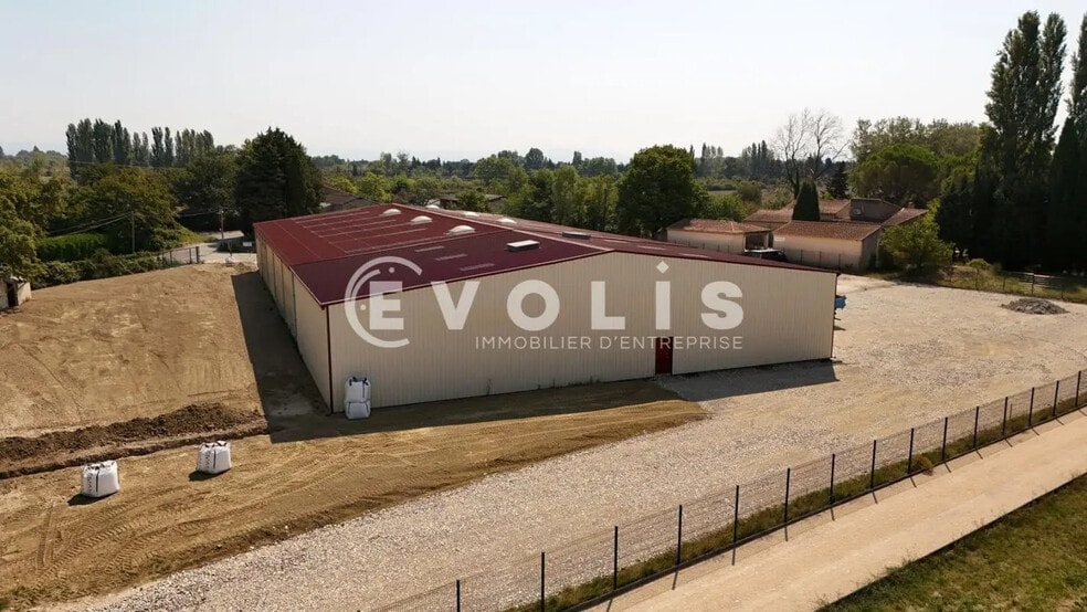 125 Chemin Des Eygaillotes, Courthézon for lease - Building Photo - Image 2 of 8