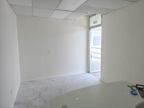 17993 US Highway 18, Apple Valley, CA for lease Interior Photo- Image 2 of 2