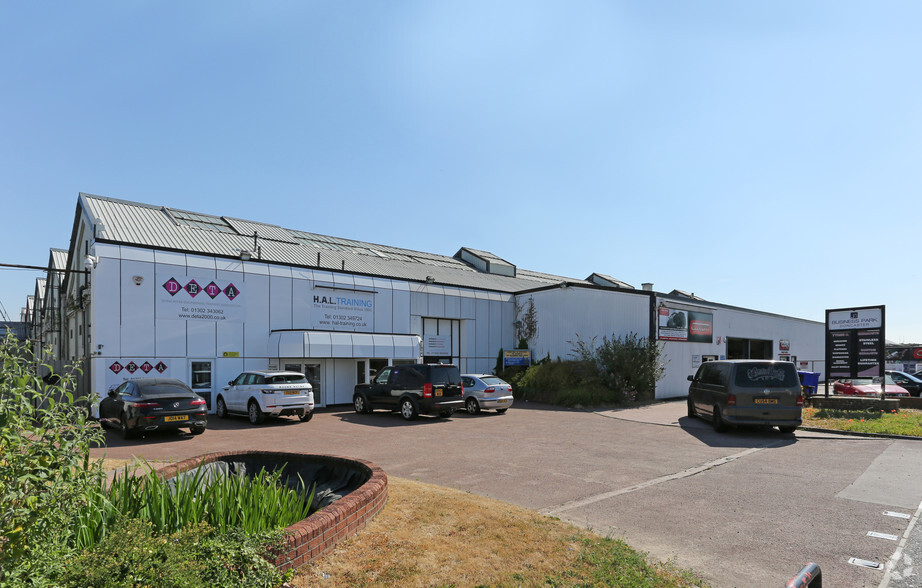 Carr Hill Bank, Doncaster for sale - Primary Photo - Image 1 of 1