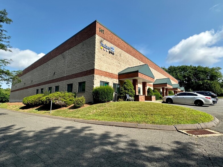 147 Addison Rd, Windsor, CT for lease - Building Photo - Image 2 of 6