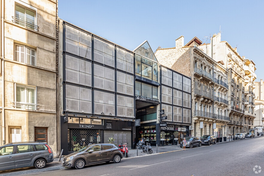 Office in Marseille for lease - Building Photo - Image 2 of 8