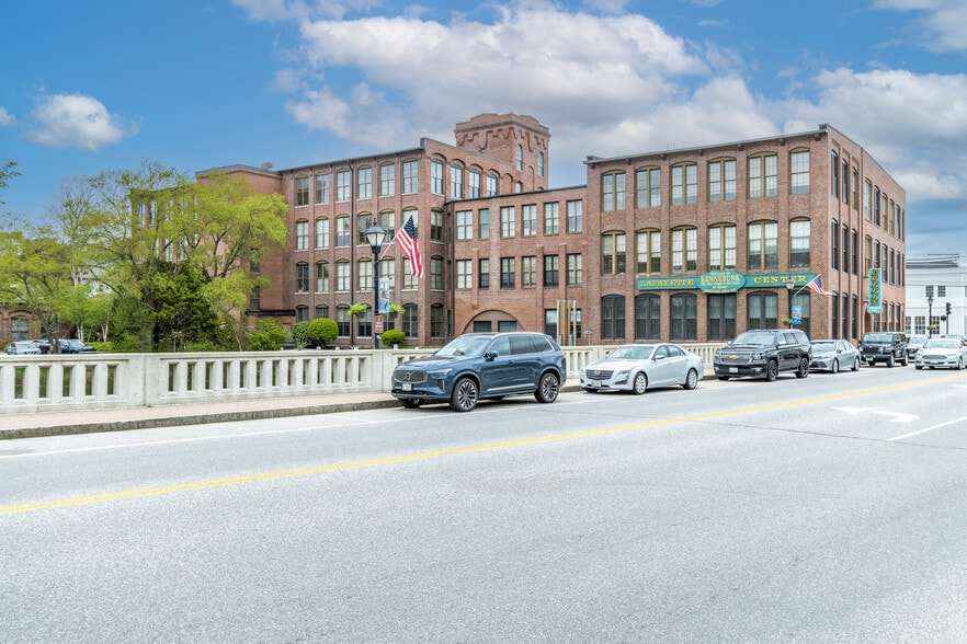 2 Storer St, Kennebunk, ME for lease - Building Photo - Image 3 of 24