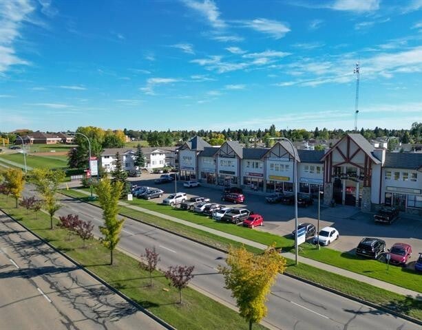 636 King St, Spruce Grove, AB for lease Aerial- Image 1 of 12
