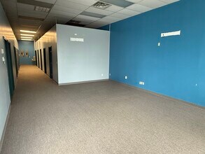 5525 S Cedar St, Lansing, MI for lease Interior Photo- Image 1 of 4