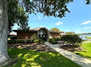 2211-2219 Arbor Blvd, Dayton, OH for lease Interior Photo- Image 1 of 12
