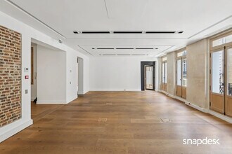 17 Rue Bergère, Paris for lease Interior Photo- Image 2 of 23