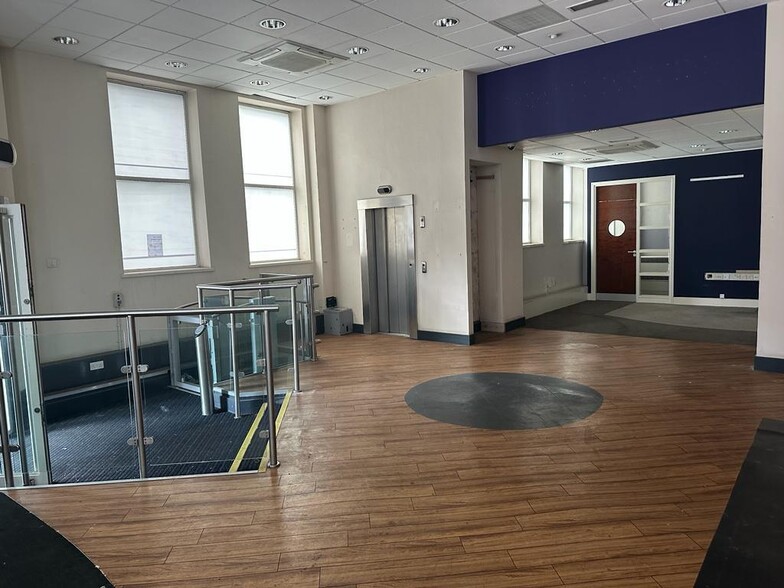 1-3 Market Pl, Willenhall for sale - Interior Photo - Image 2 of 3