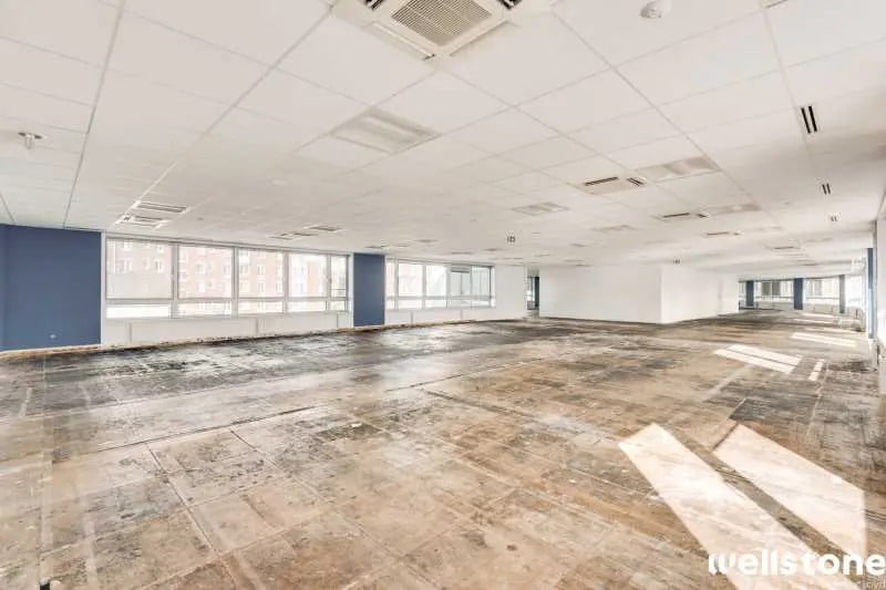 28-30 Rue De Cambrai, Paris for lease - Building Photo - Image 2 of 9