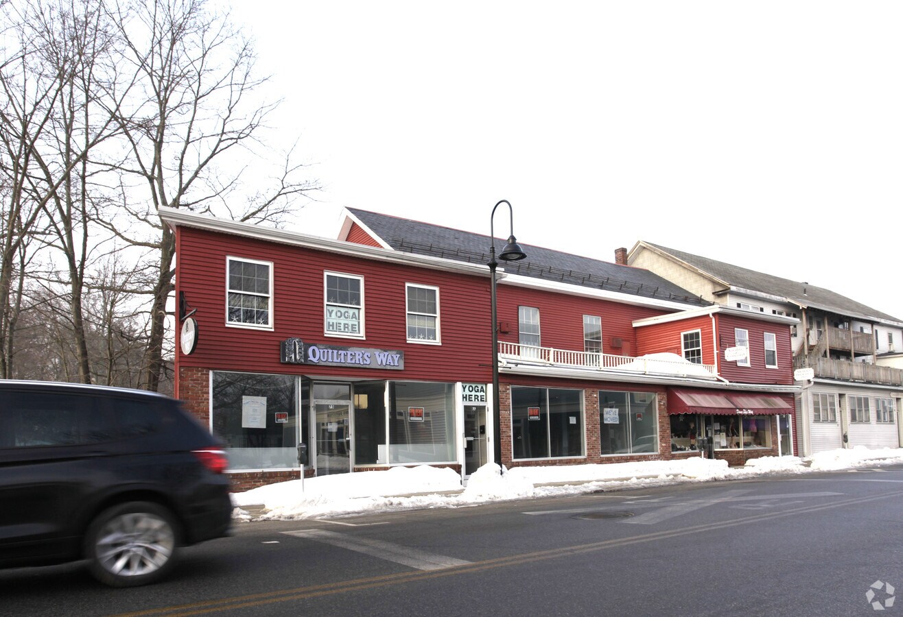 7583 Commonwealth Ave, Concord, MA 01742