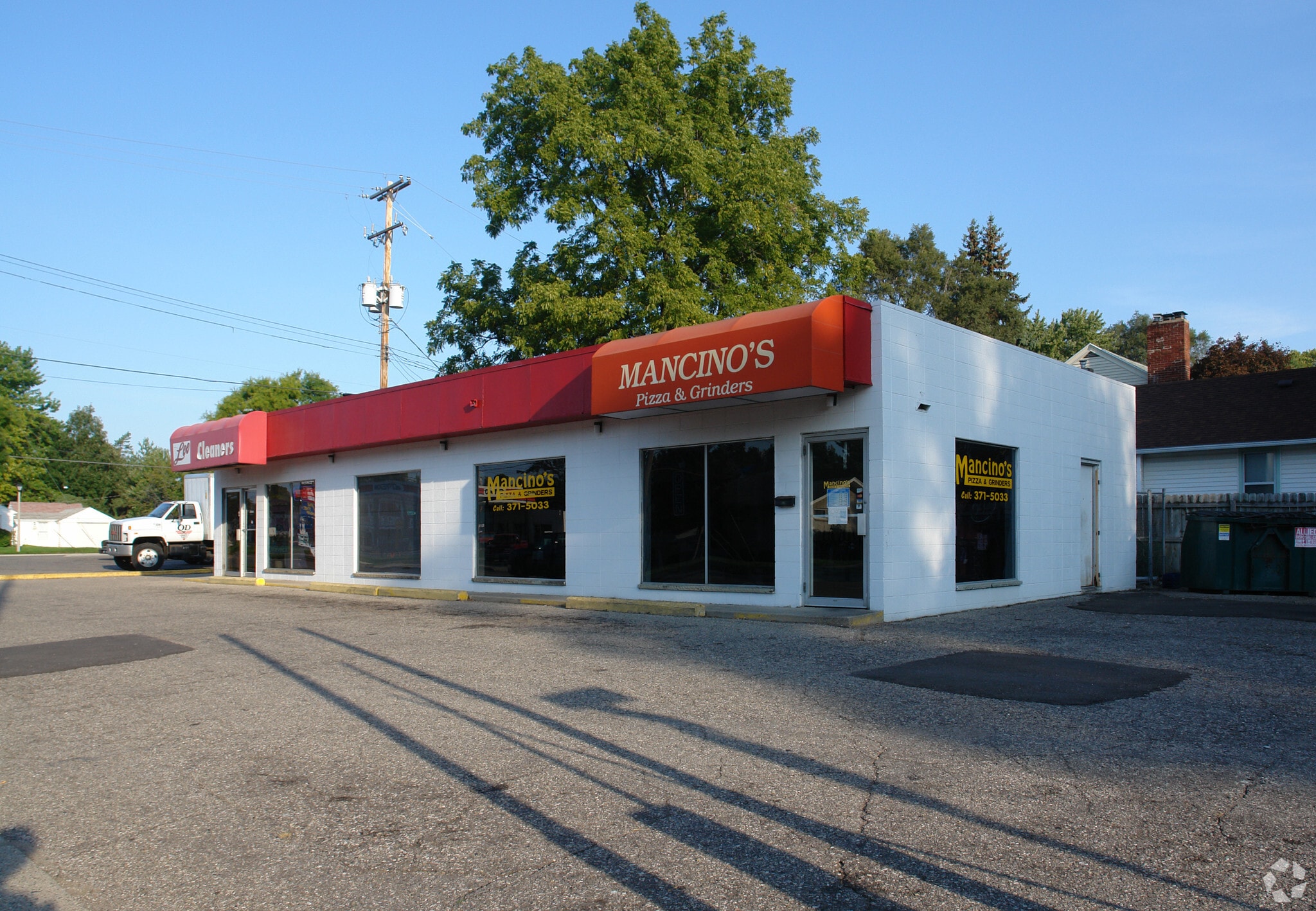 1404 W Mount Hope Ave, Lansing, MI for sale Primary Photo- Image 1 of 5