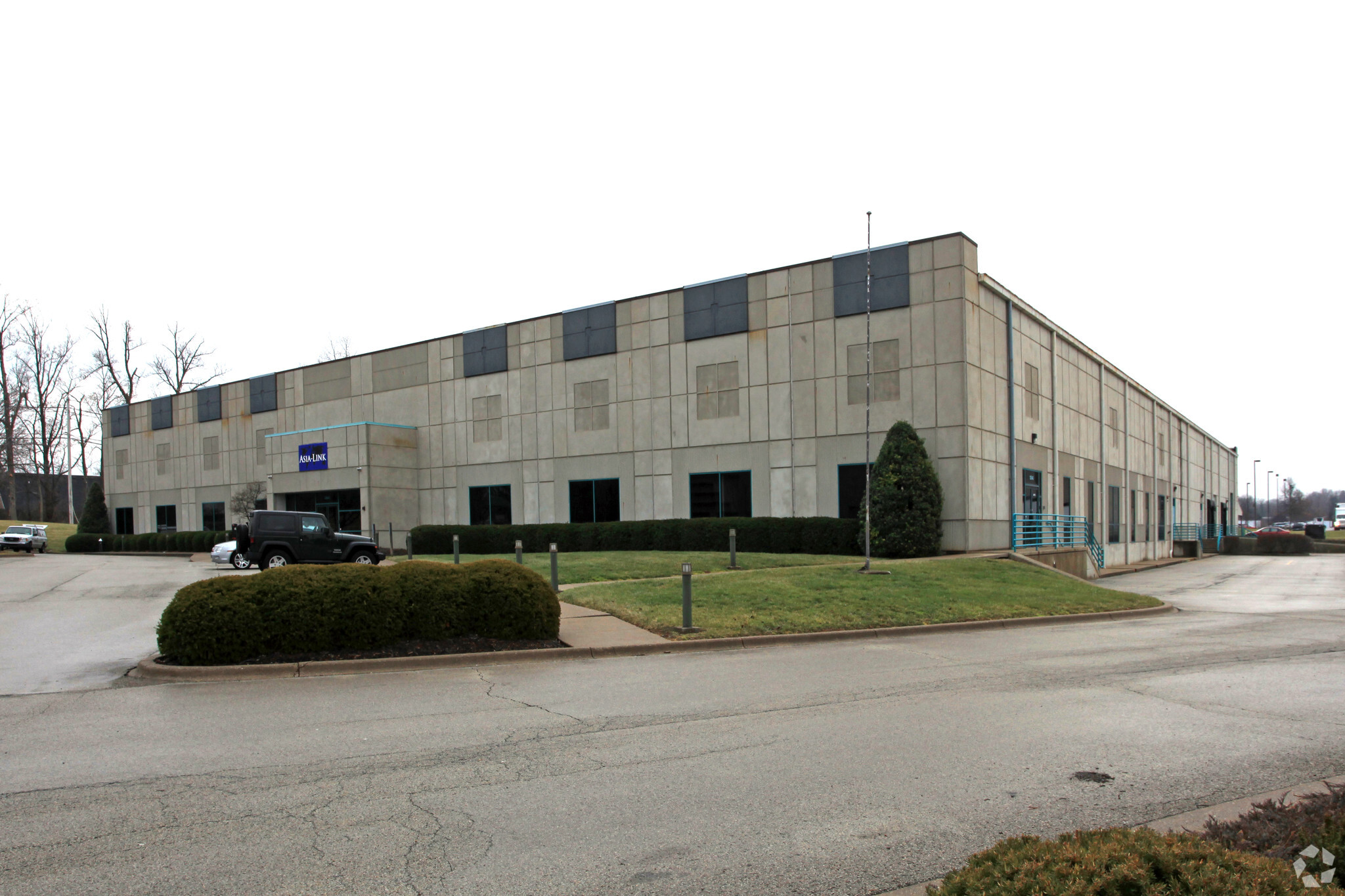 12540 Westport Rd, Louisville, KY for lease Primary Photo- Image 1 of 4