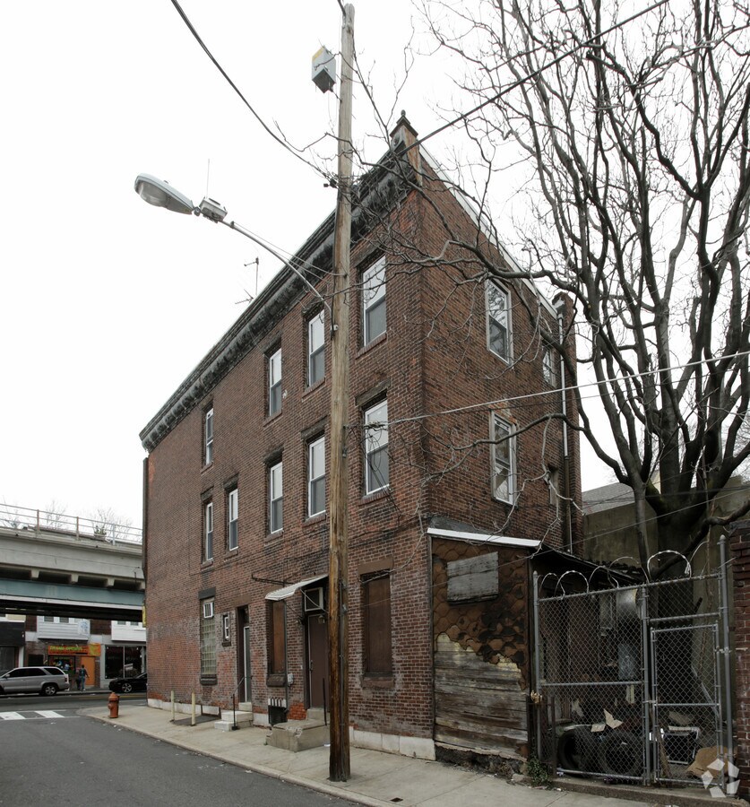 4829 Frankford Ave, Philadelphia, PA 19124