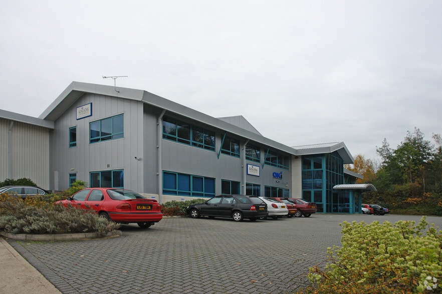 Eagle Close, Eastleigh for lease - Building Photo - Image 3 of 3