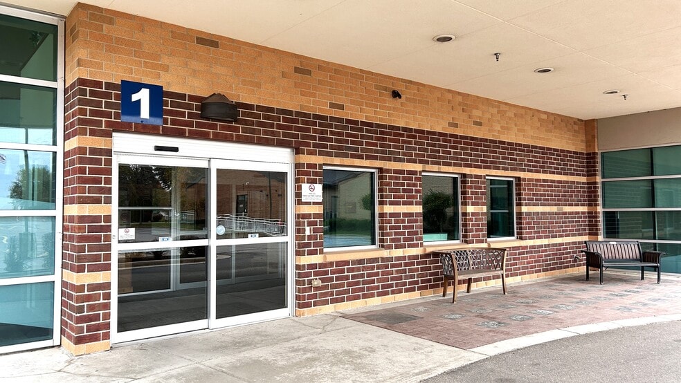 208 Columbus St, Hicksville, OH for sale - Building Photo - Image 2 of 11