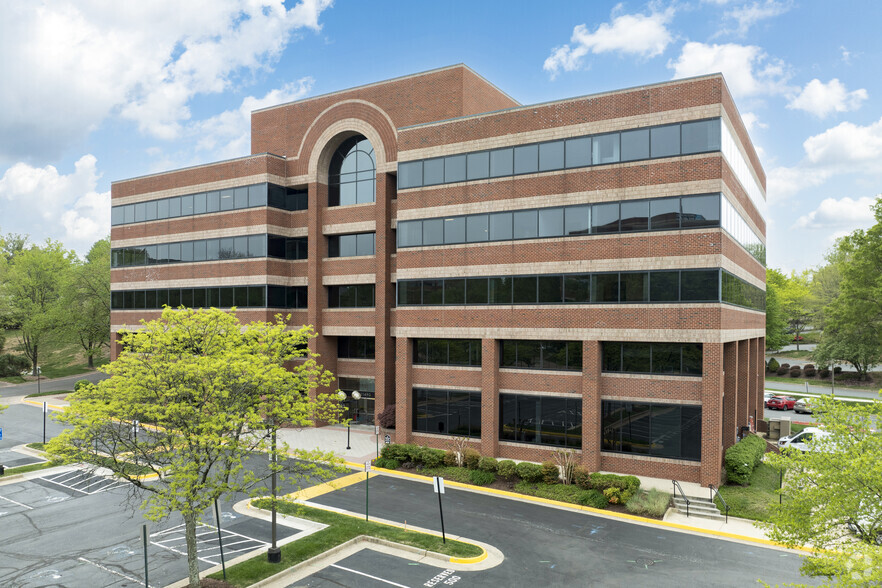 11490 Commerce Park Dr, Reston, VA for lease - Building Photo - Image 1 of 16