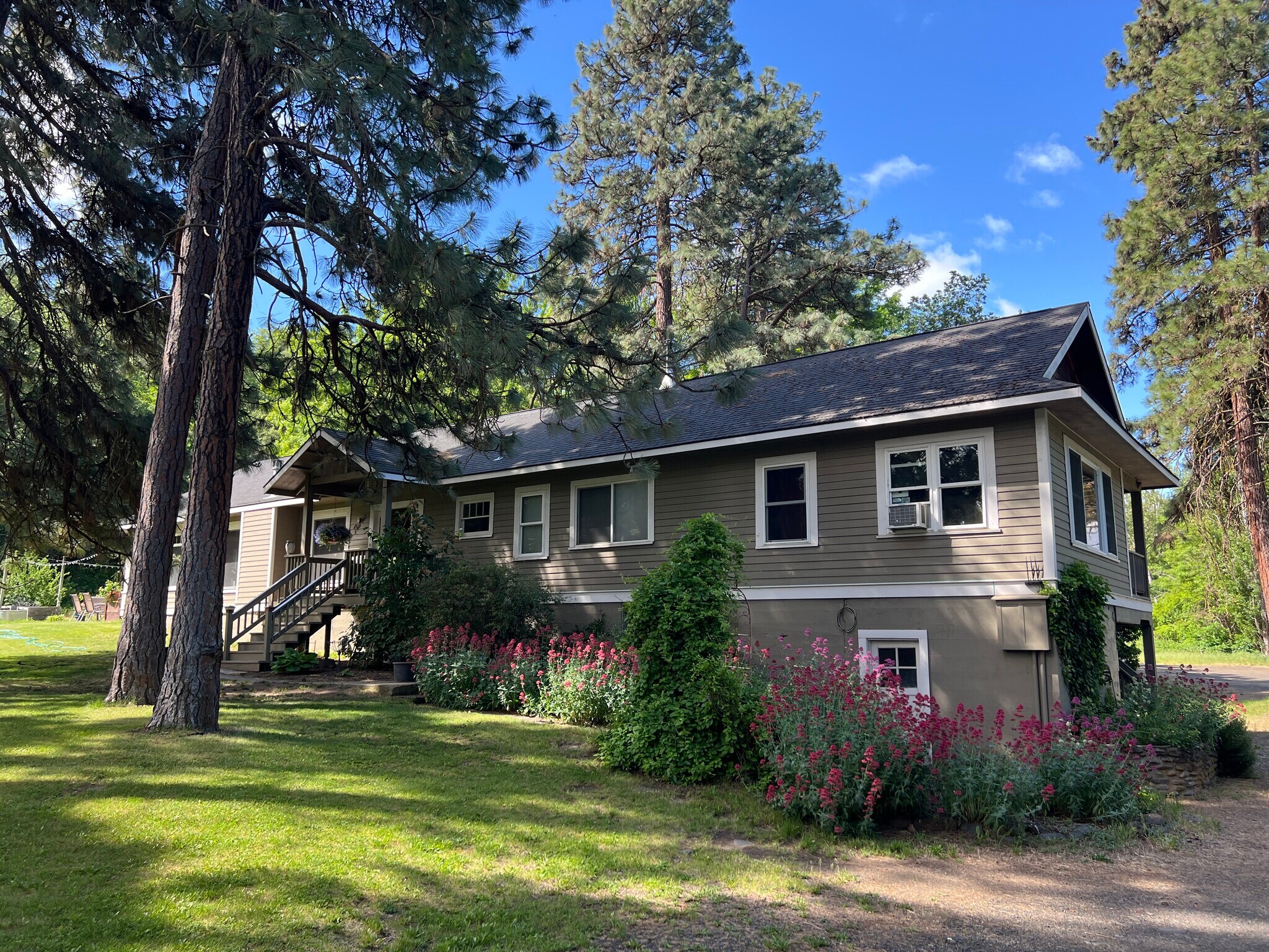 5450 Mill Creek Rd, The Dalles, OR for sale Primary Photo- Image 1 of 37