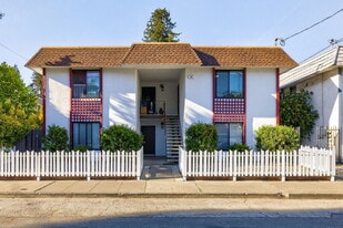 497 Sebastopol Ave, Santa Rosa CA - Fourplex or Quadplex