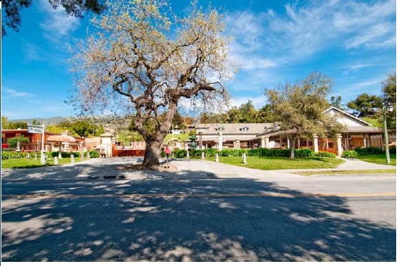 4 E Carmel Valley Rd, Carmel Valley, CA for lease - Primary Photo - Image 2 of 9